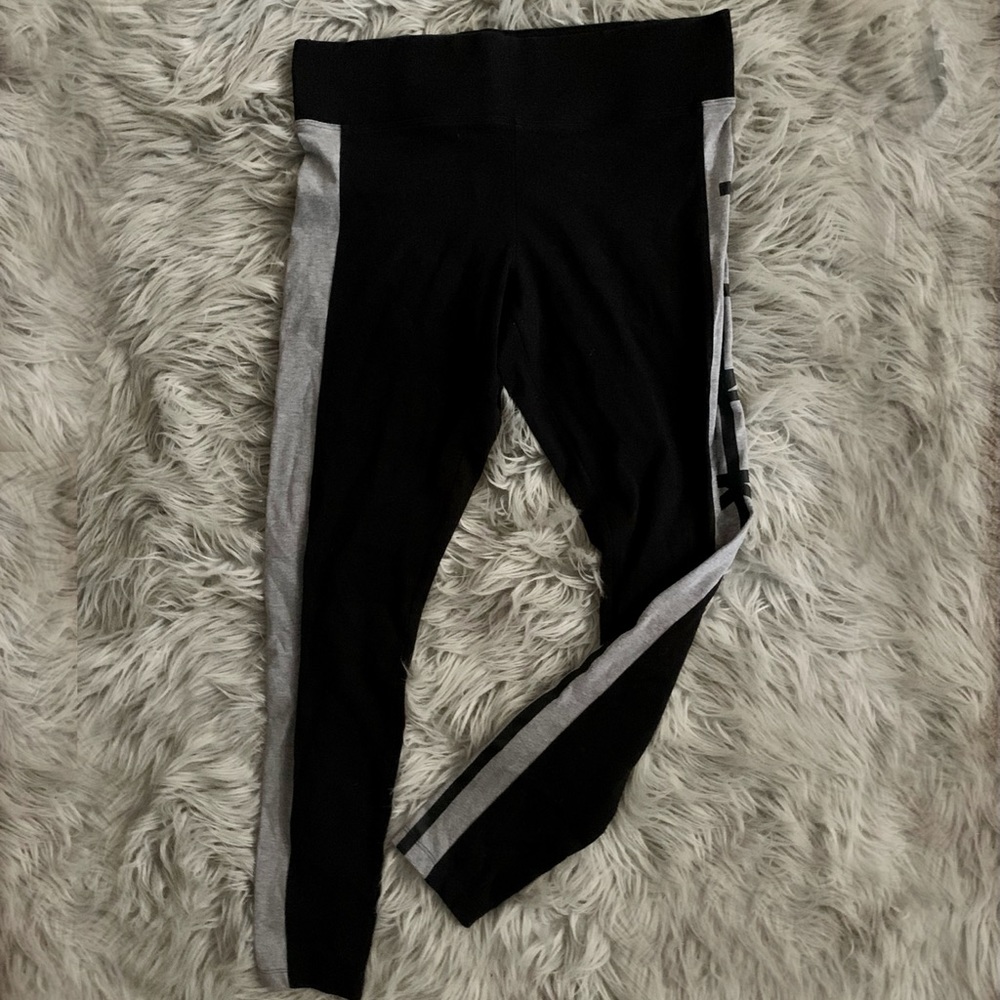 PINK Leggings
